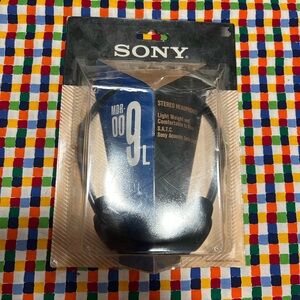 Sony MDR-009L Stereo Headphones Packaging